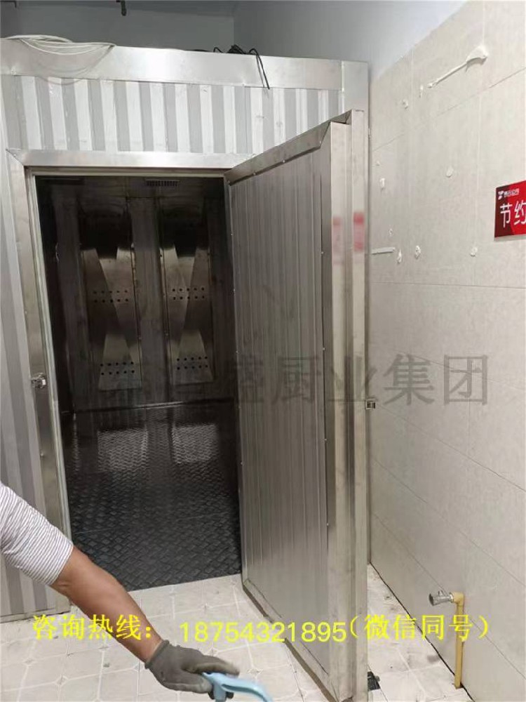 大型醒發(fā)室安裝現(xiàn)場(chǎng)，用于醒發(fā)饅頭、包子之類(lèi)的面食