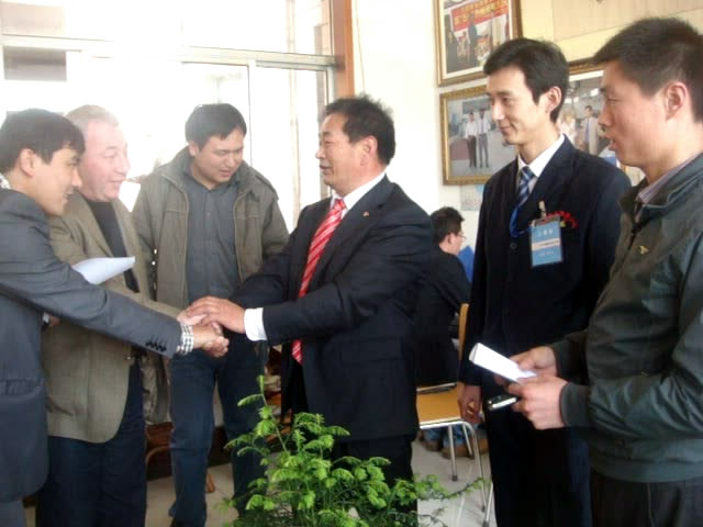 菅總與烏茲別克斯坦客戶(hù)淺談業(yè)務(wù)